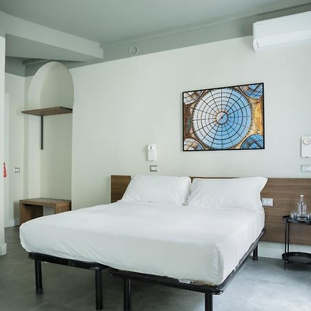 Hotel 22 Marzo Milano Ngoại thất bức ảnh
