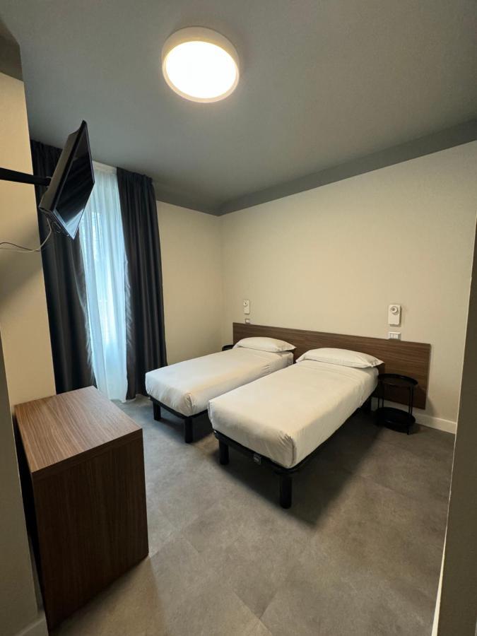 Hotel 22 Marzo Milano Ngoại thất bức ảnh