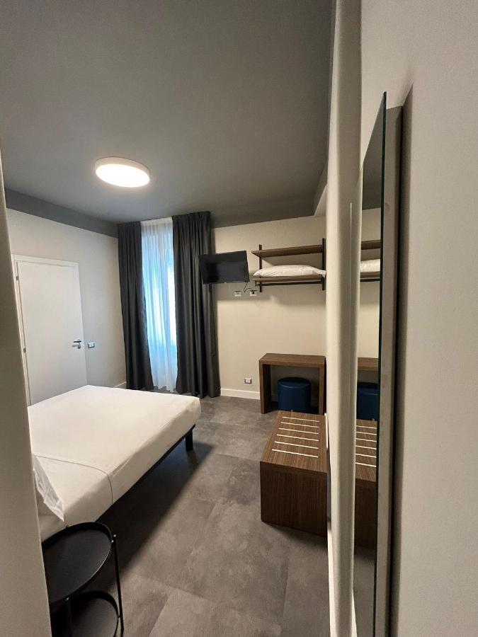 Hotel 22 Marzo Milano Ngoại thất bức ảnh